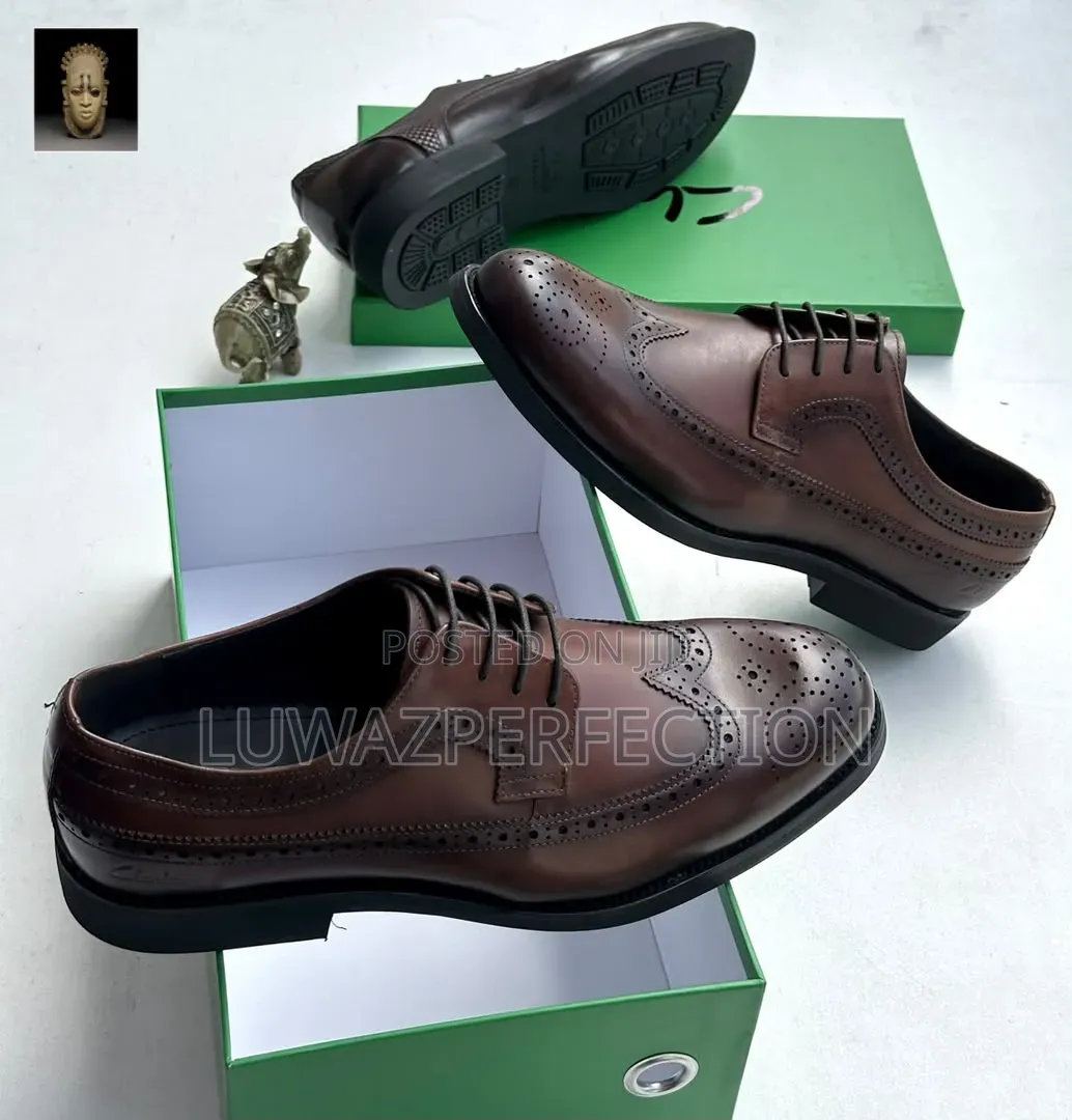 CLARK Shoe's