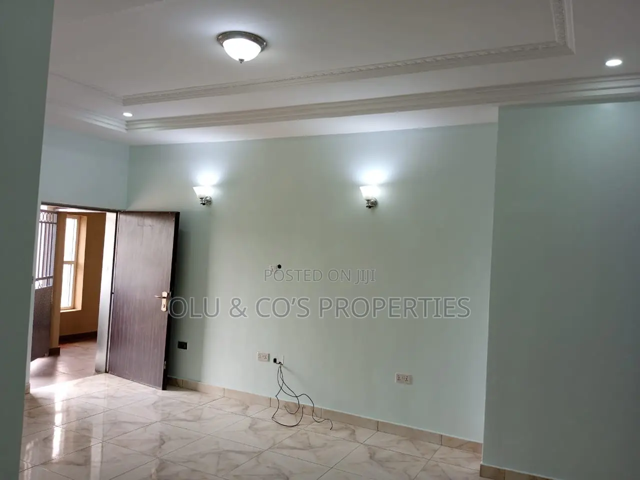 3bdrm Block of Flats in River Pack Estate, Lugbe District for rent