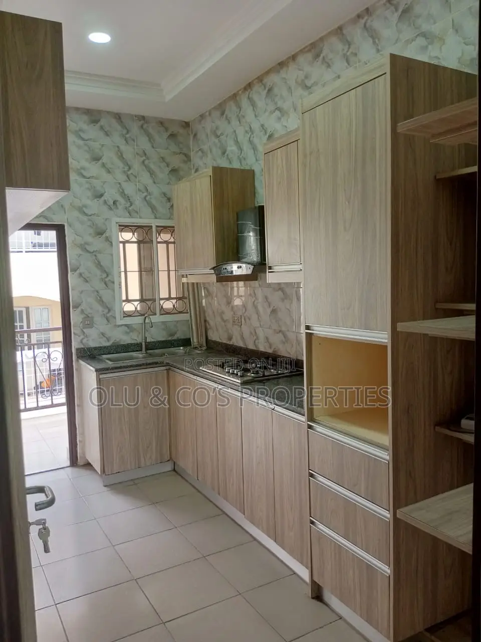 3bdrm Block of Flats in River Pack Estate, Lugbe District for rent