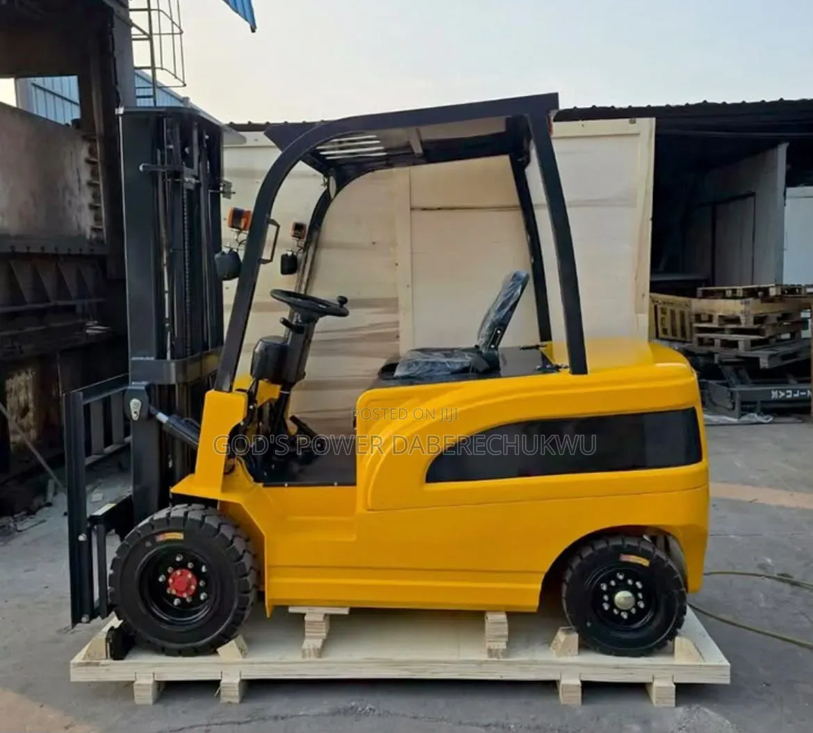 UN 3Ton Electric Forklift