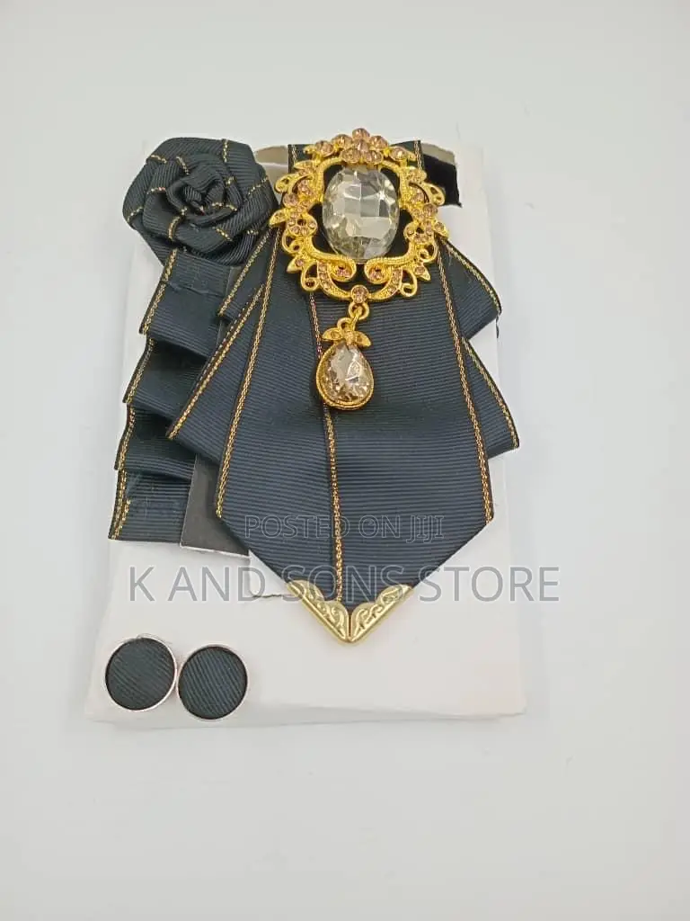 Barrister Tie