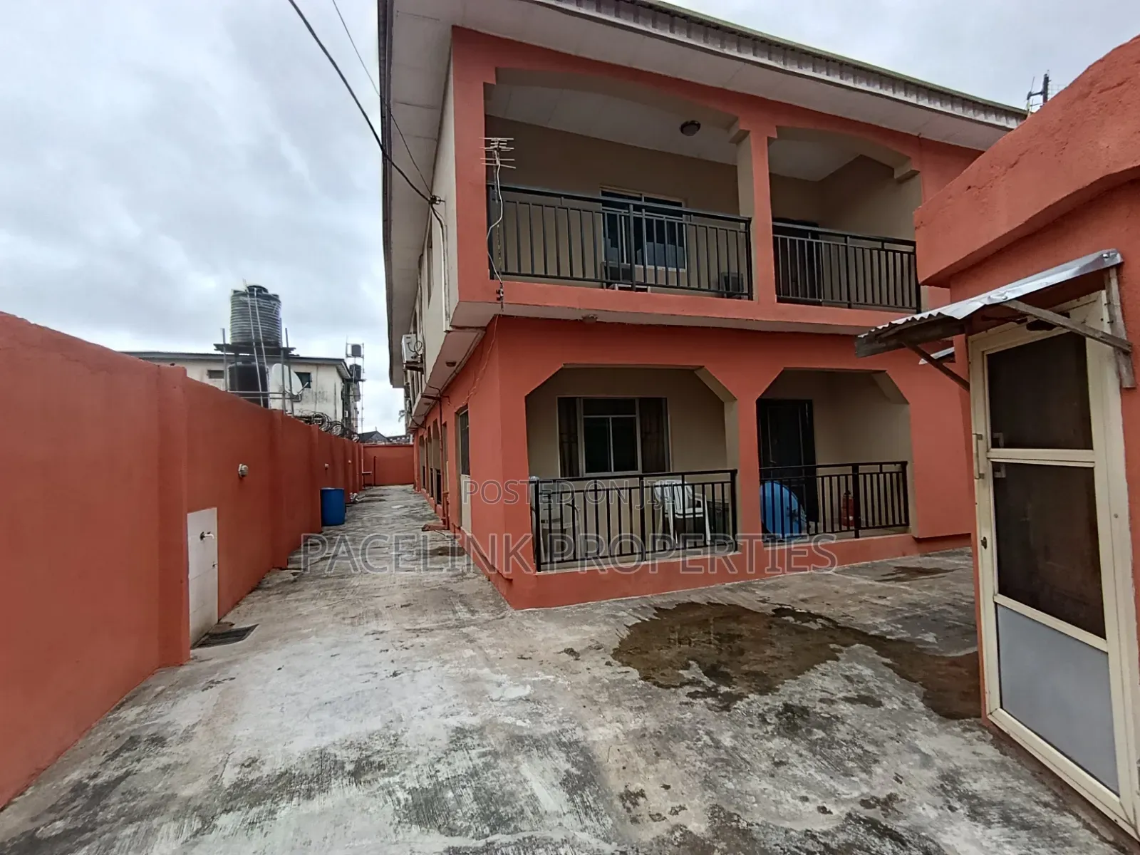 3bdrm Apartment in Iyana Ipaja for rent