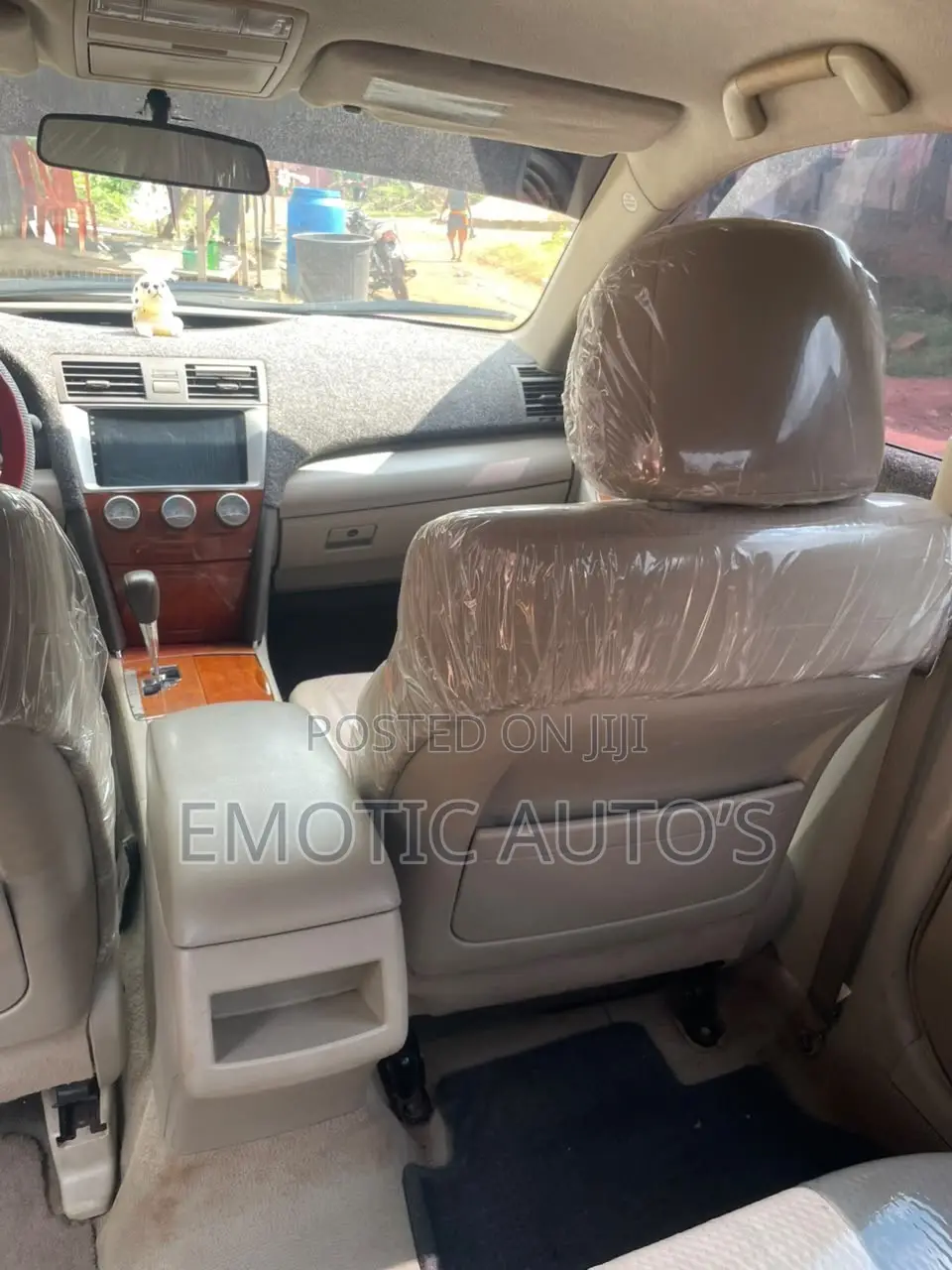 Toyota Camry 2010 Gold