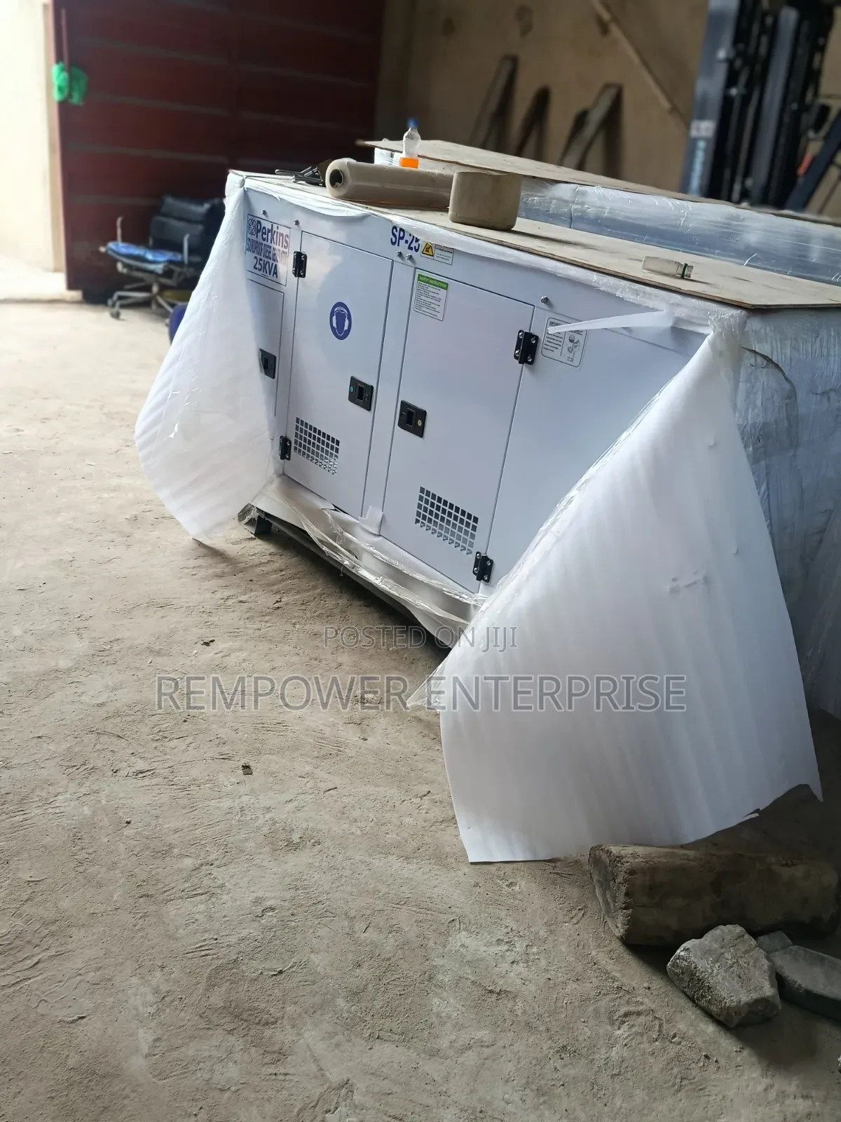 ` Perkins Soundproof 25kva Diesel Generator