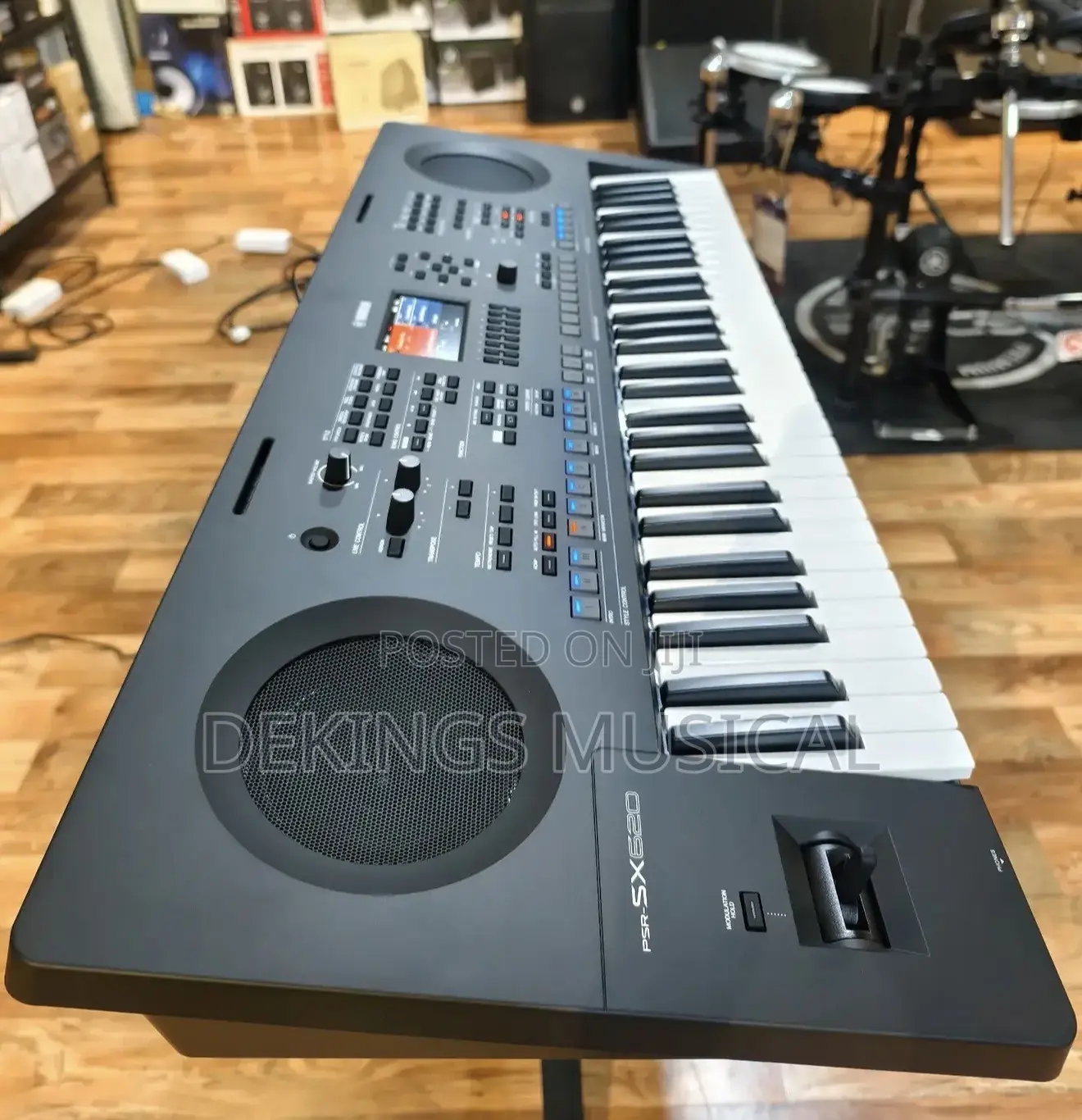 Yamaha SX620 Music Arranger Keyboard Synthesizer