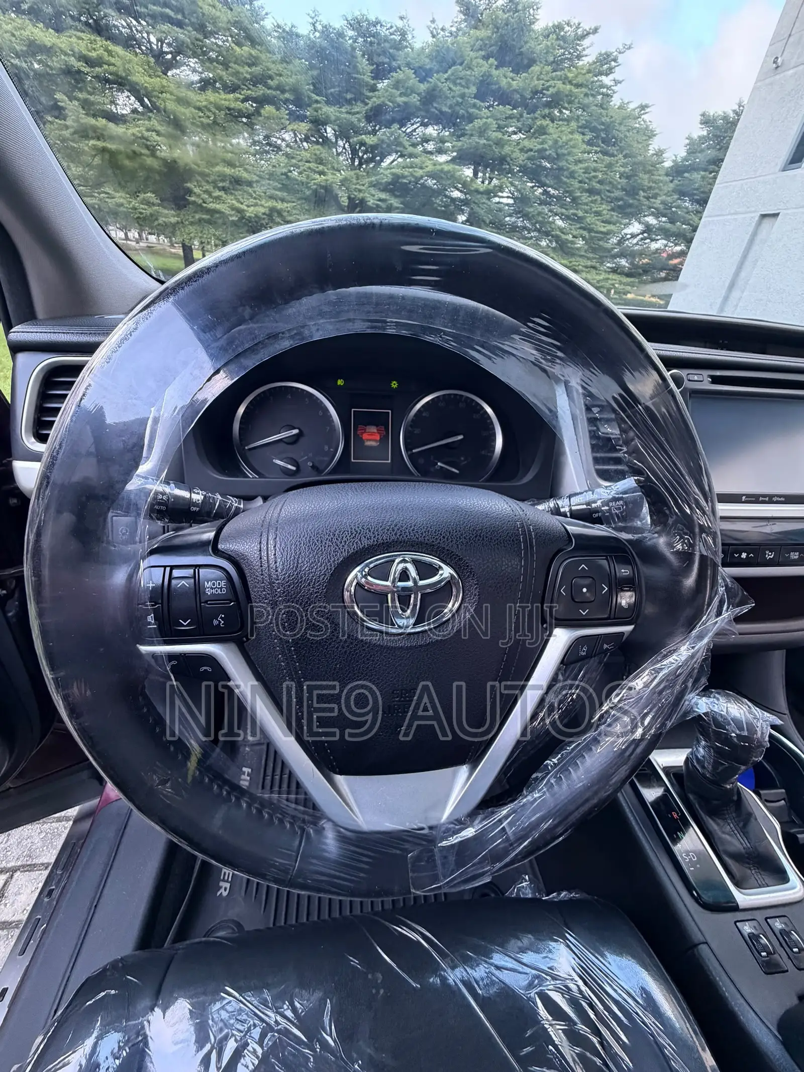Toyota Highlander XLE 4x4 V6 (3.5L 6cyl 8A) 2018 Burgundy