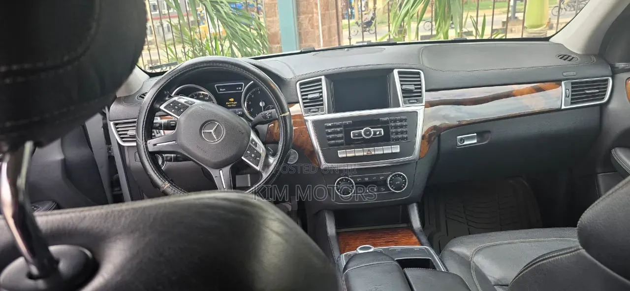 Mercedes-Benz GL-Class 2015 Silver