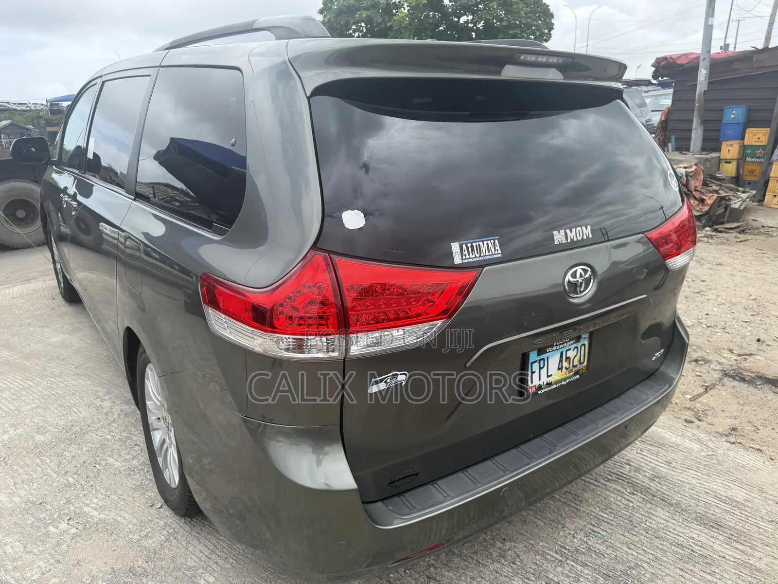 Toyota Sienna 2012 Green
