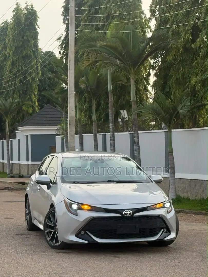 Toyota Corolla XSE (1.8L 4cyl 2A) 2019 Silver