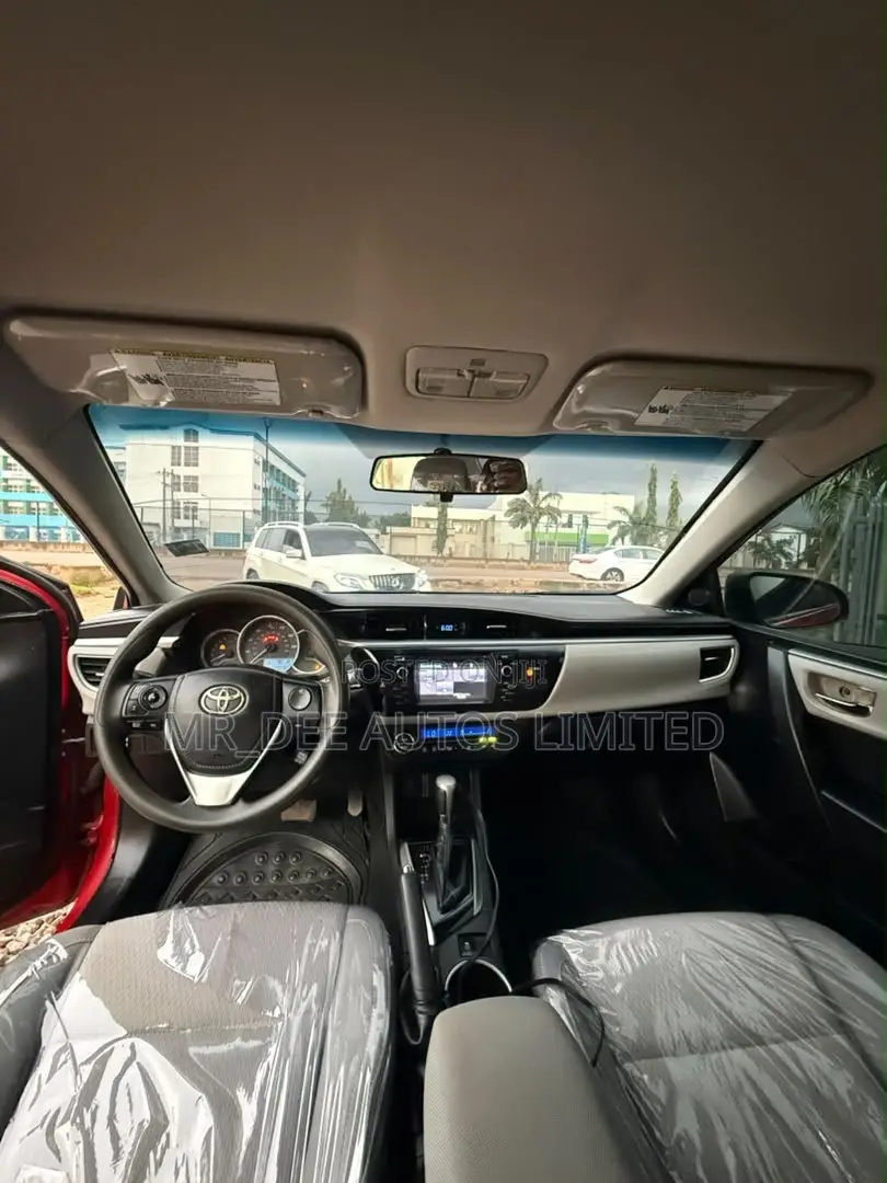 Toyota Corolla 2015 Red