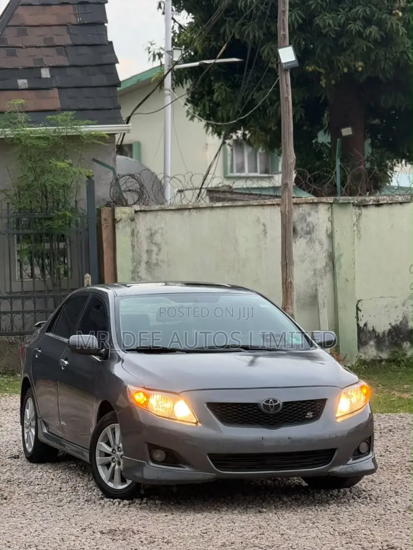 Toyota Corolla 2009 Gray