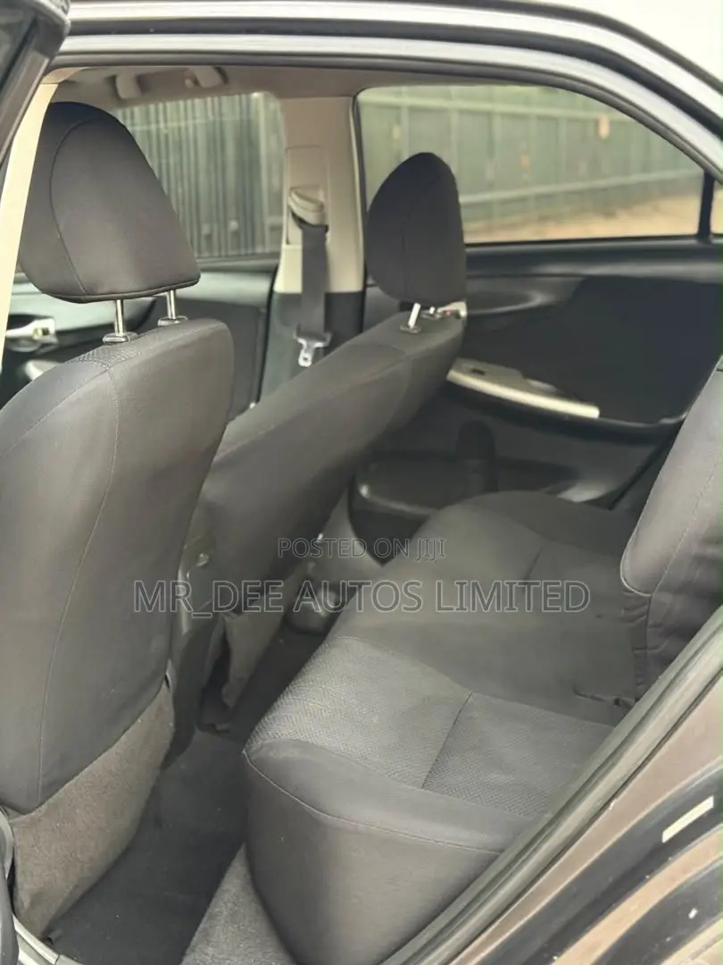 Toyota Corolla 2009 Gray