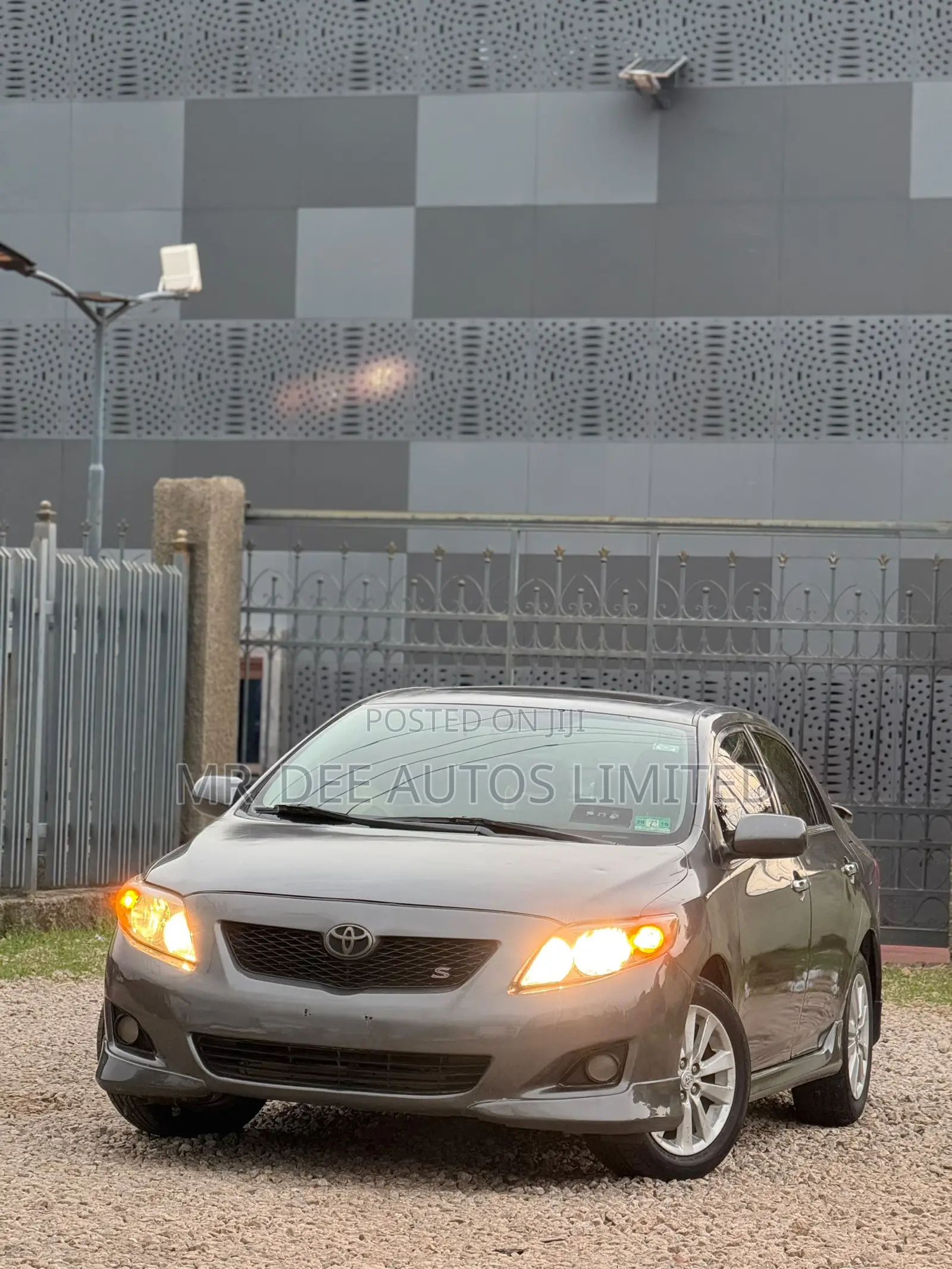 Toyota Corolla 2009 Gray