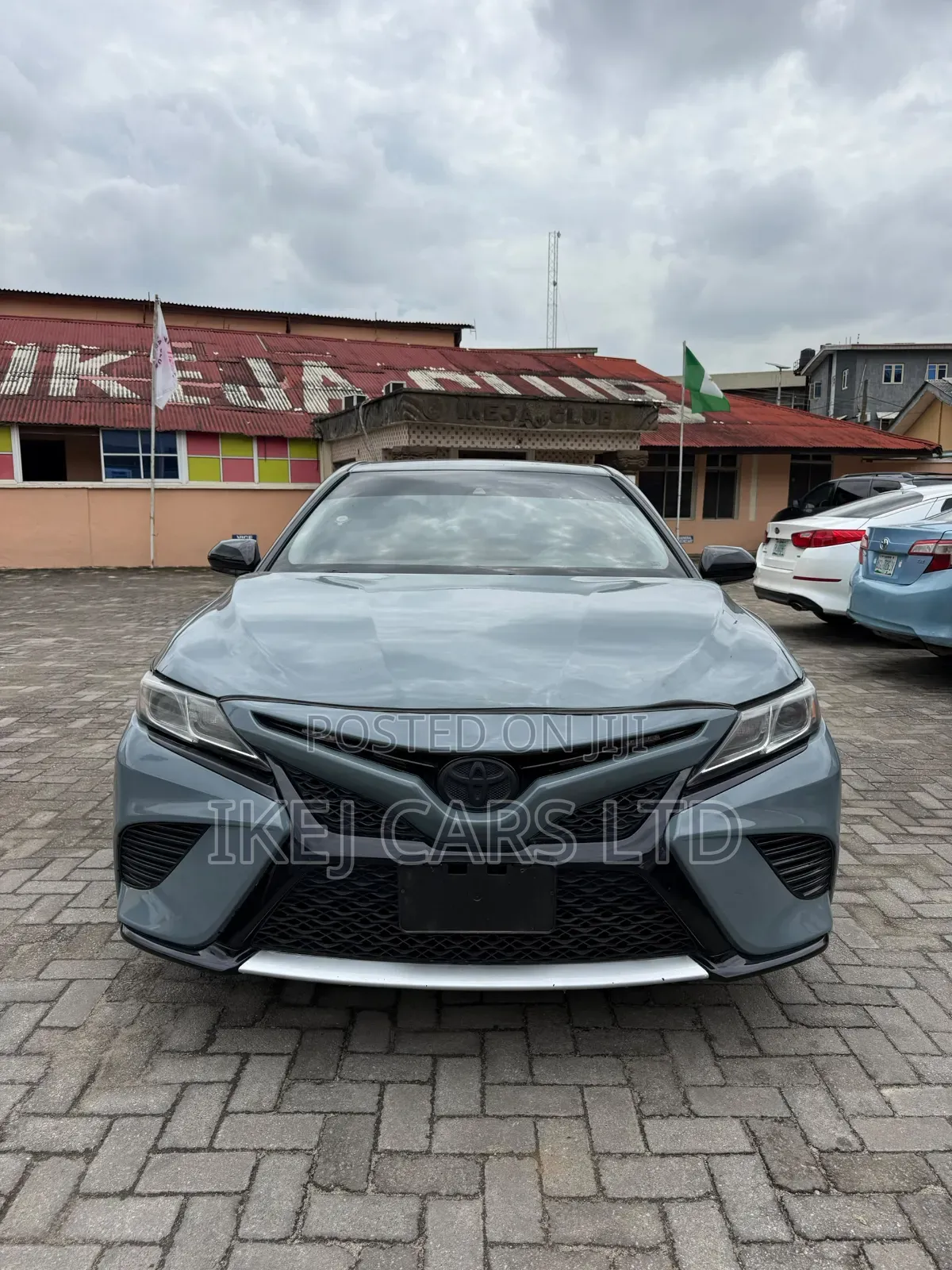 Toyota Camry 2019 Blue