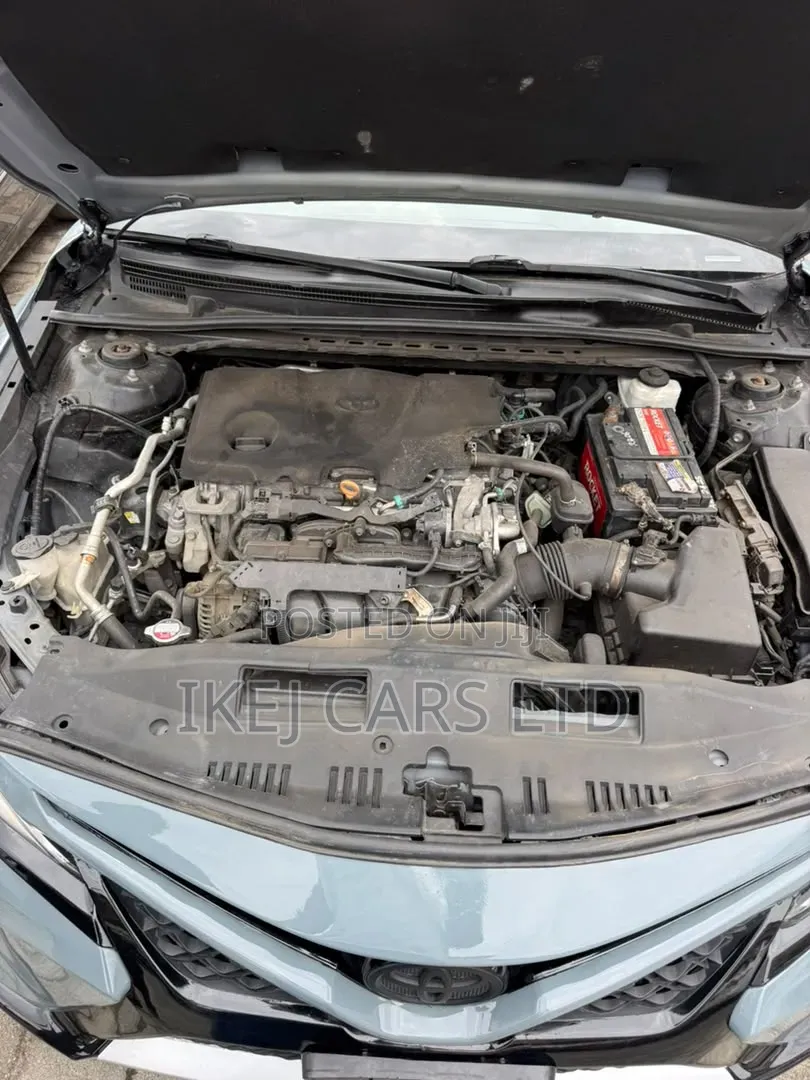 Toyota Camry 2019 Blue