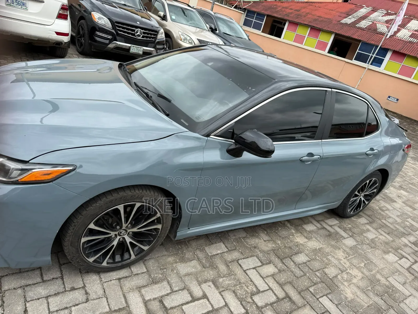 Toyota Camry 2019 Blue