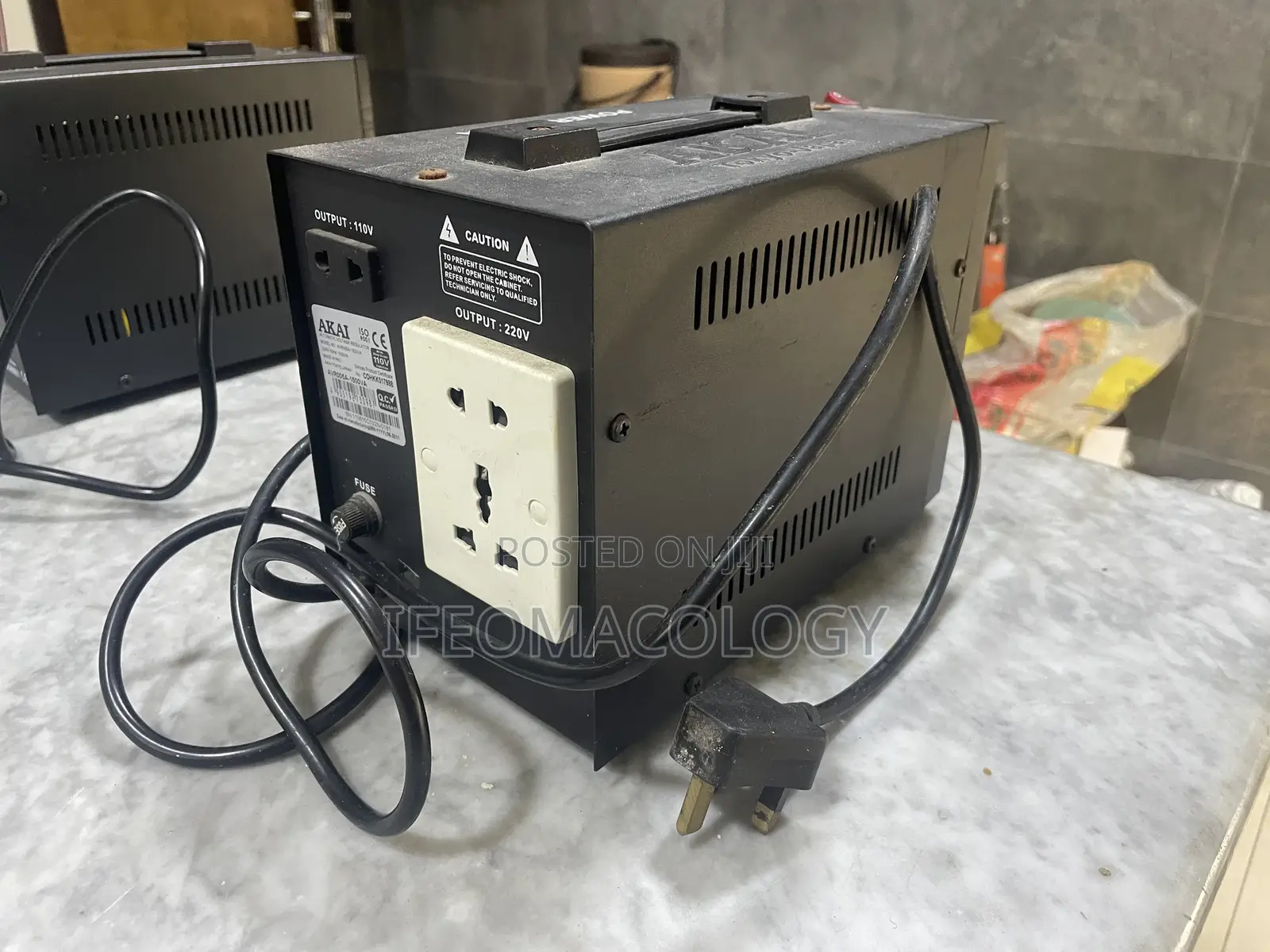 AKAI AVR-1500VA Automatic Voltage Regulator