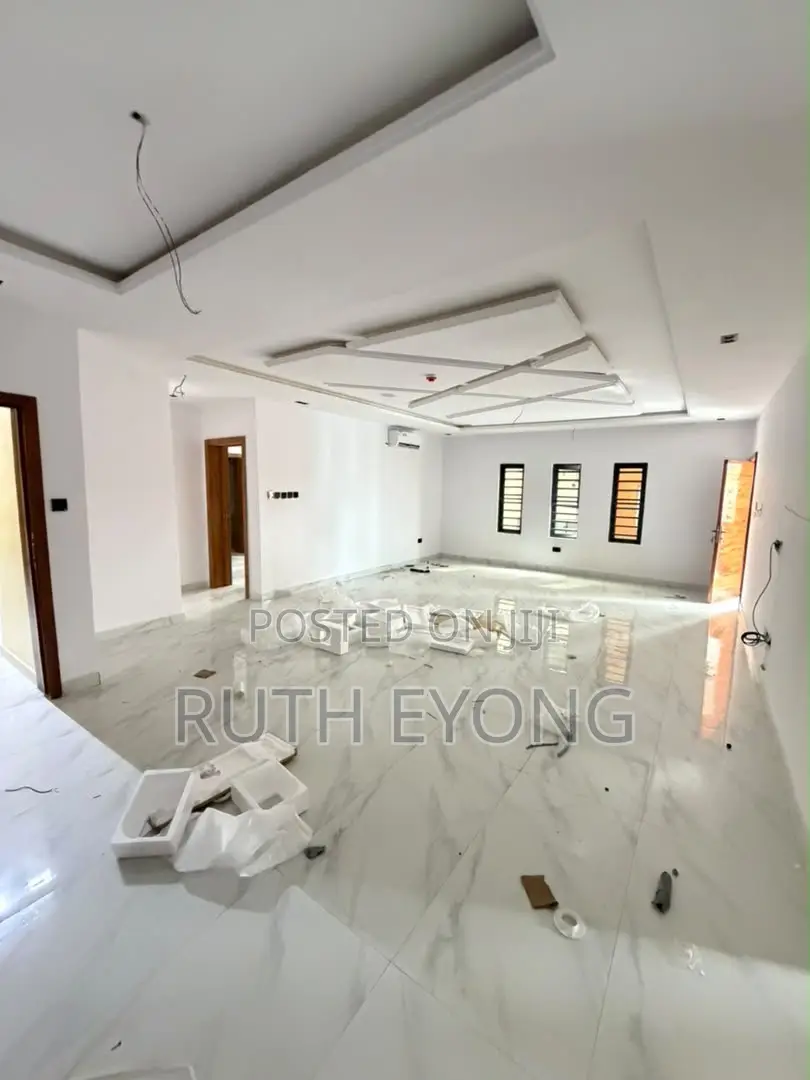 3bdrm Apartment in Off Freedom Way, Lekki Phase 1 for rent