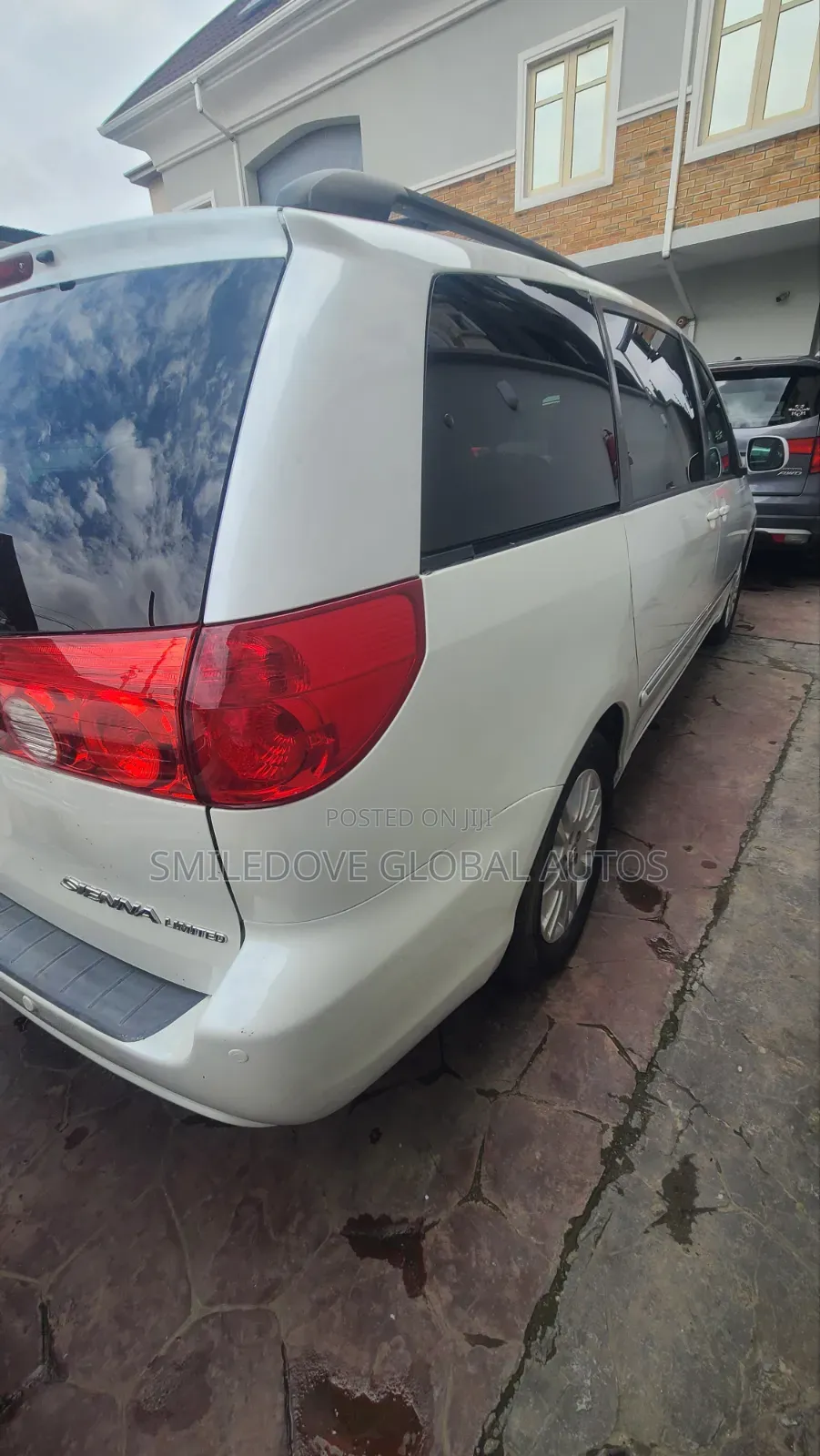 Toyota Sienta 2008 White