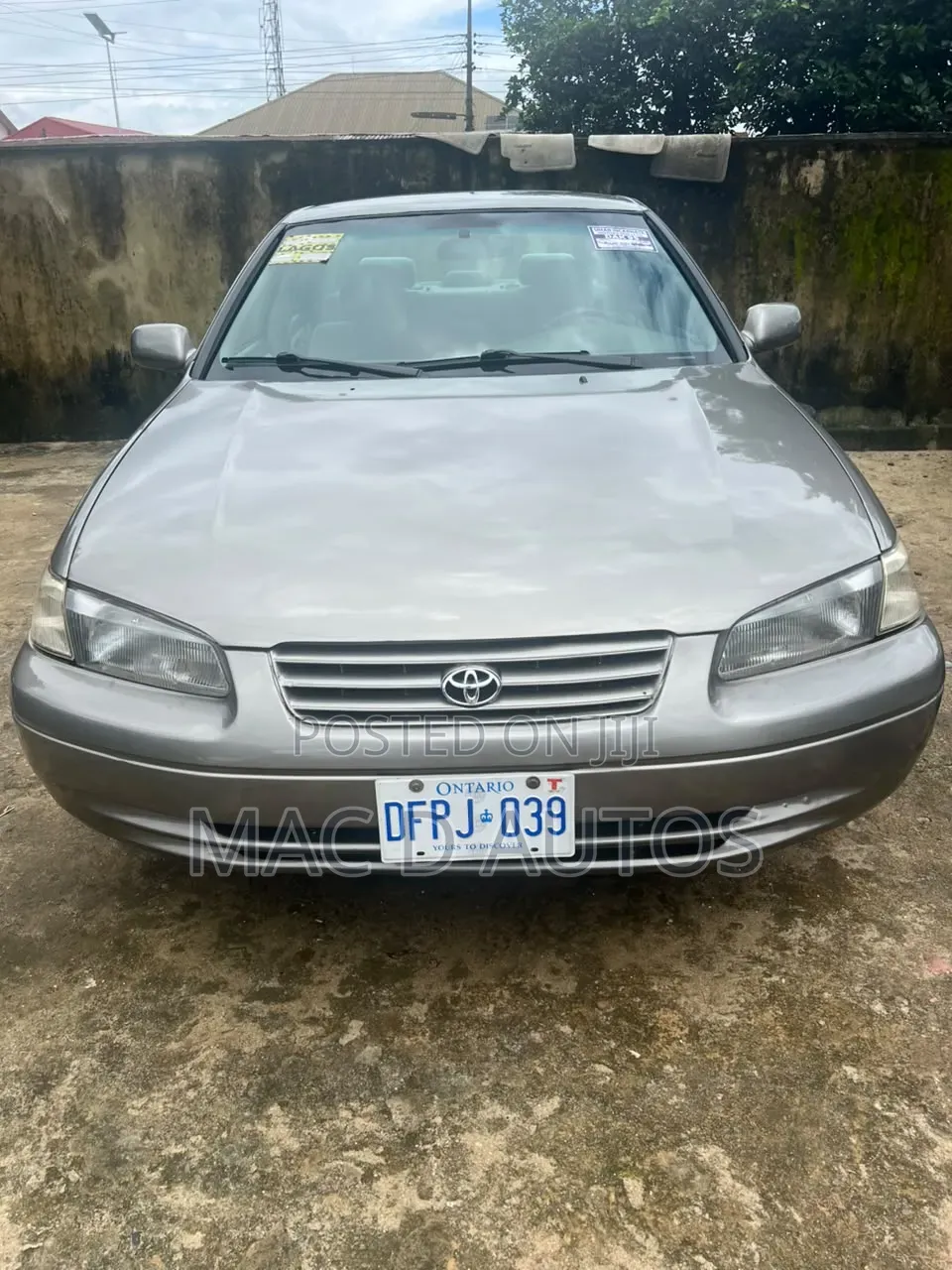 Toyota Camry Automatic 1999 Gray