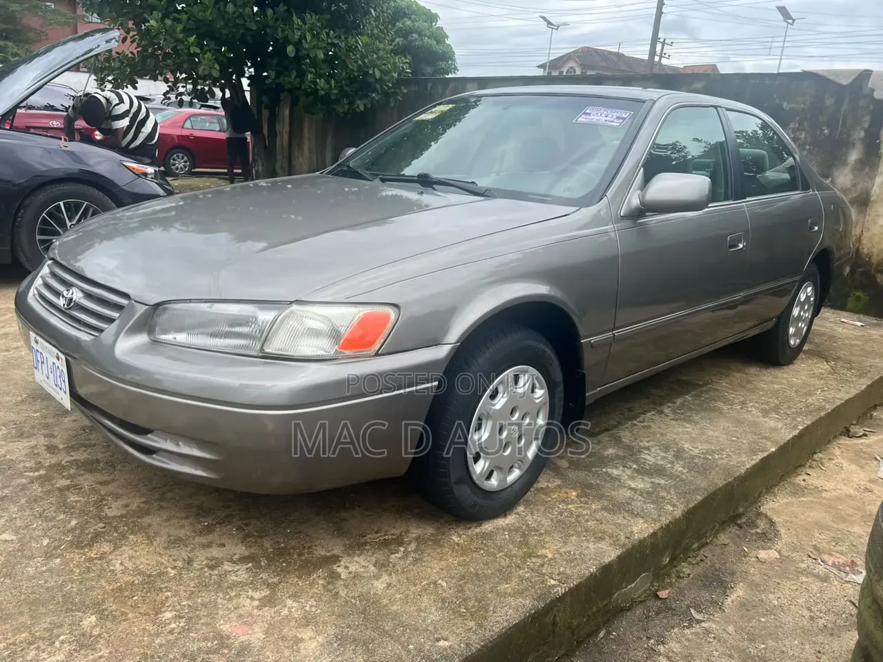 Toyota Camry Automatic 1999 Gray