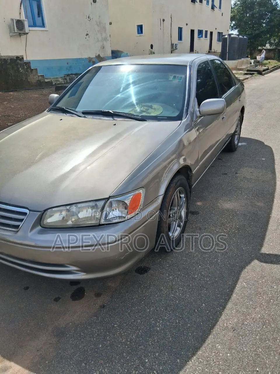 Toyota Camry 2000 Beige