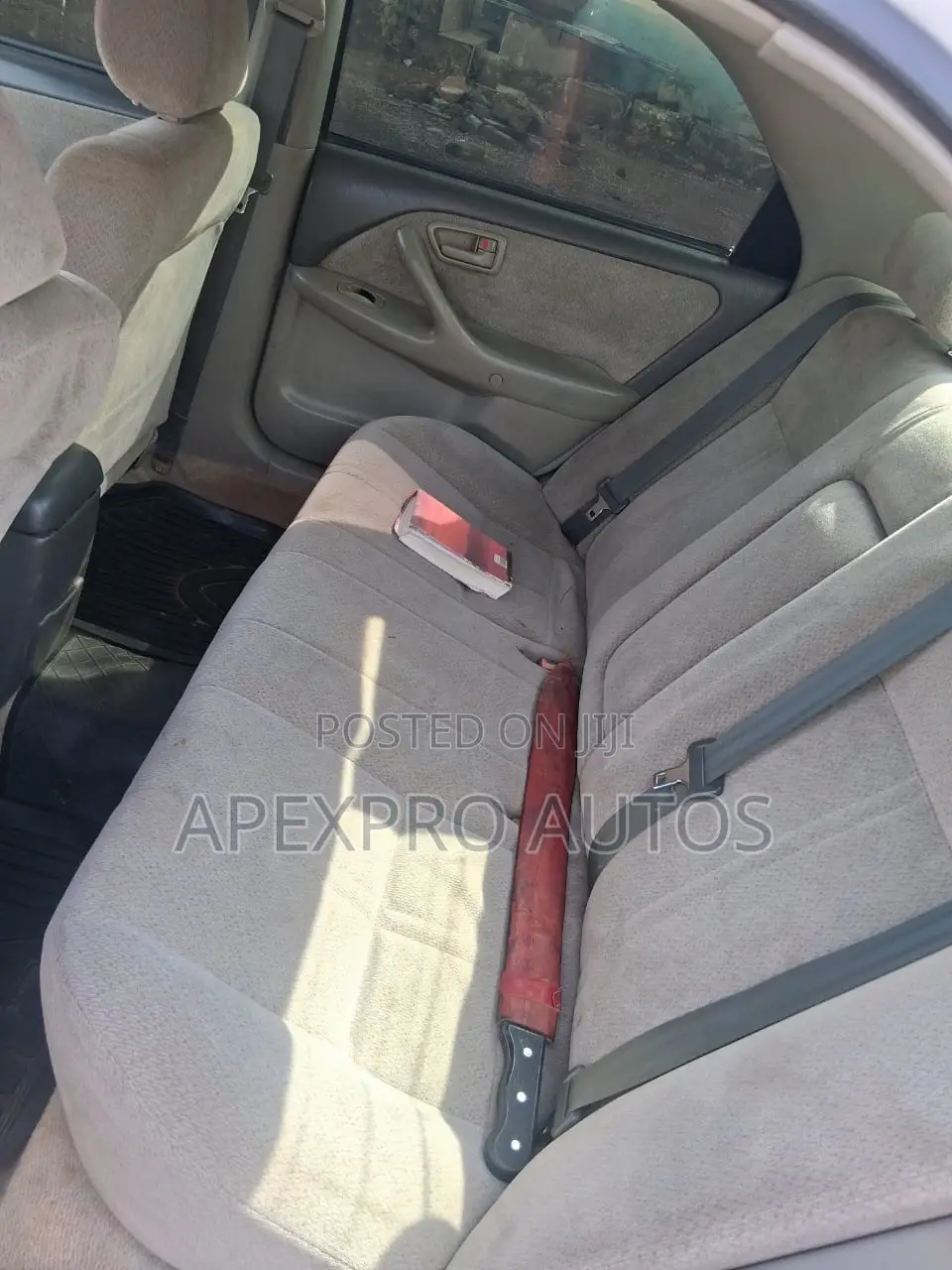 Toyota Camry 2000 Beige