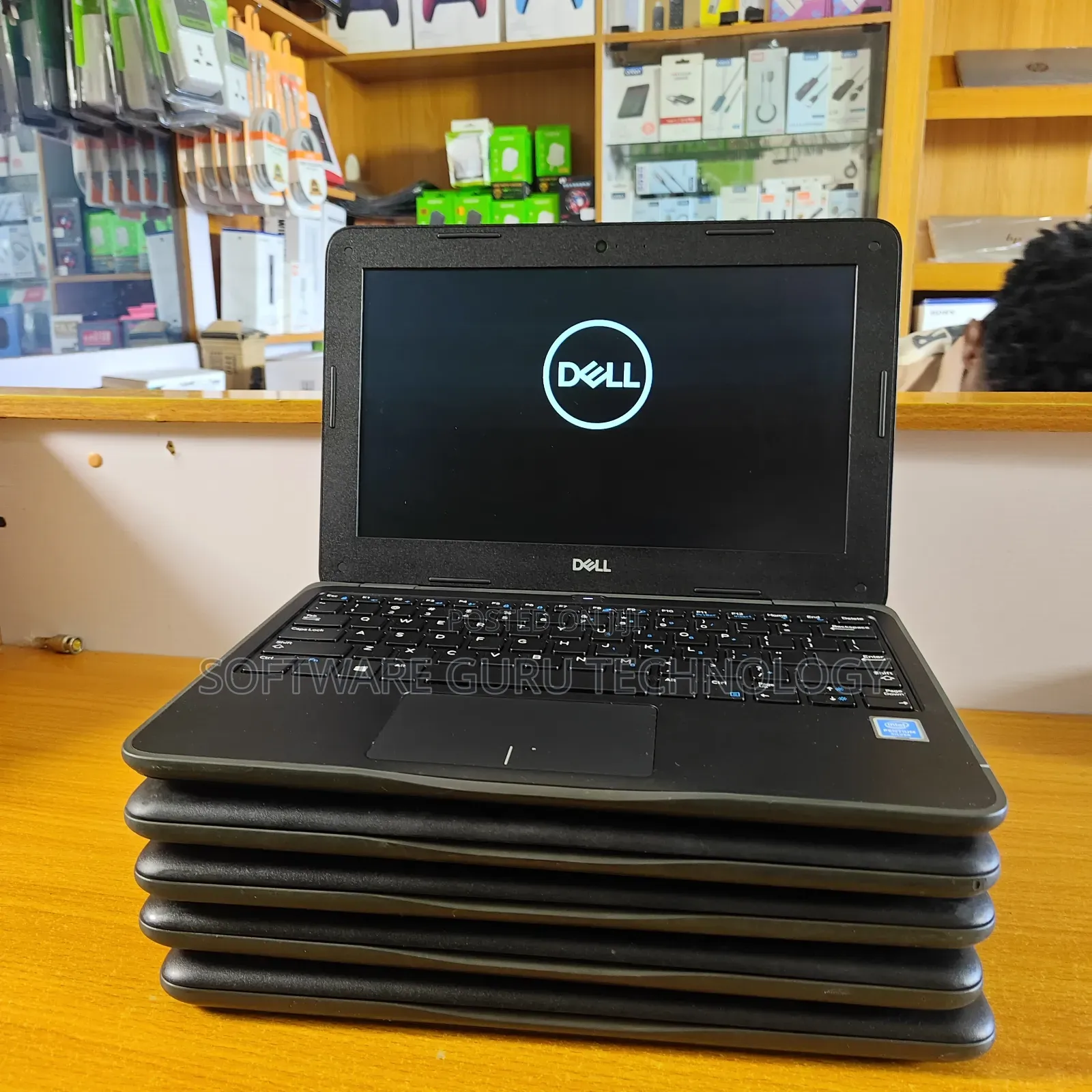 Laptop Dell Latitude 3190 4GB Intel Pentium SSD 128GB