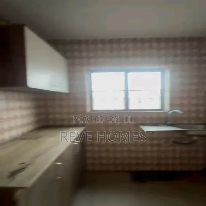 2bdrm Block of Flats in Bariga / Shomolu for rent