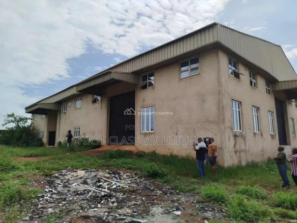 5bdrm House in Enugu State for sale