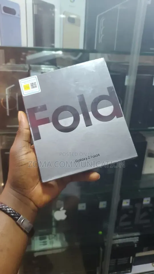 New Samsung Galaxy Z Fold4 256 GB Black