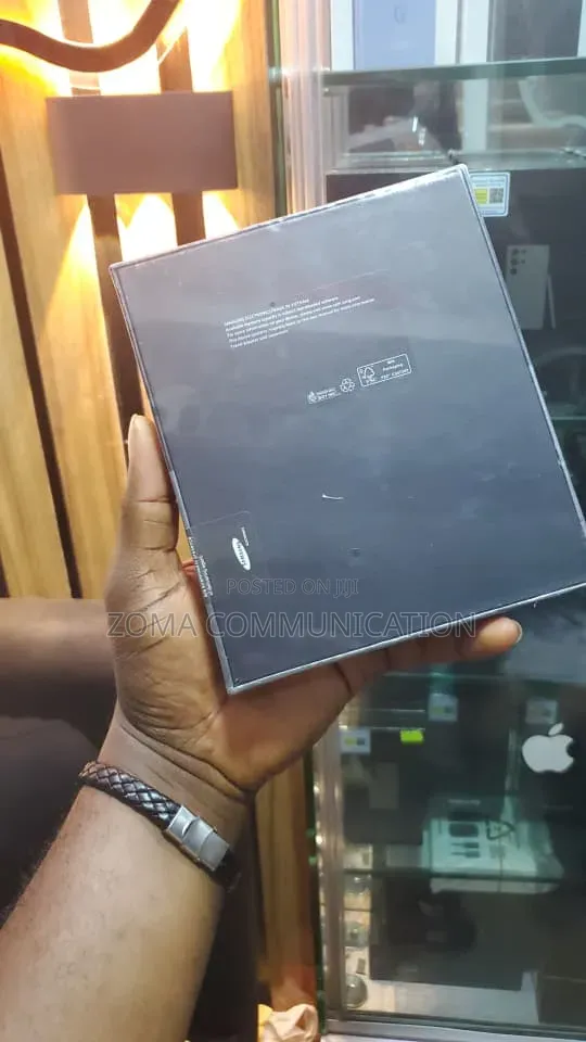New Samsung Galaxy Z Fold4 256 GB Black