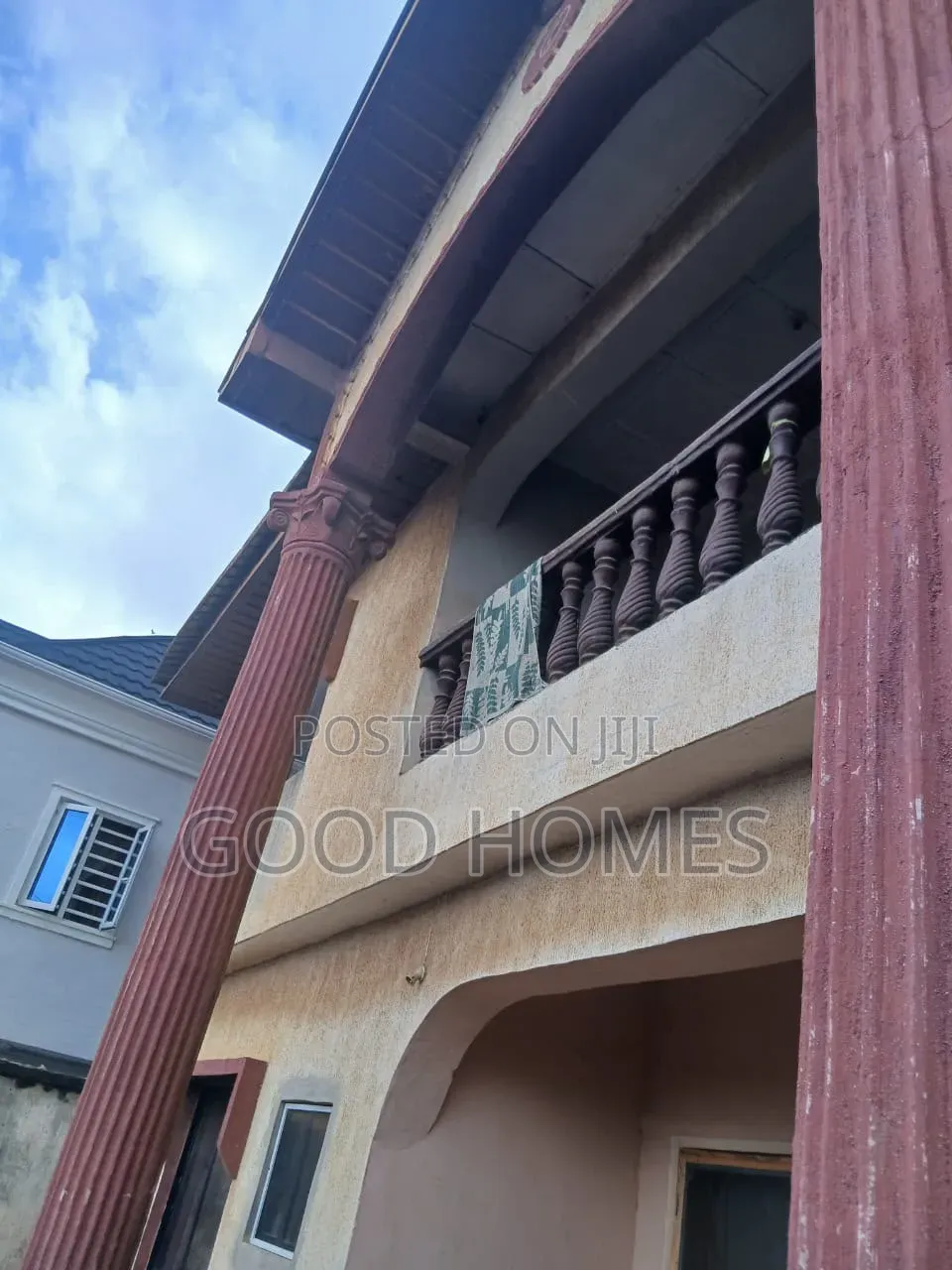 20bdrm Block of Flats in Odeleye, Igando / Ikotun/Igando for sale
