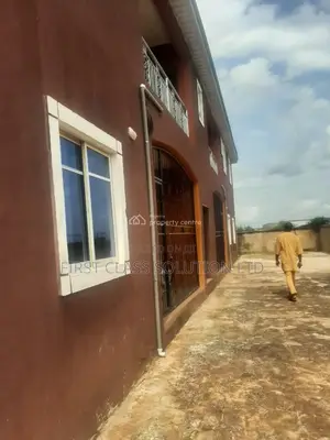3bdrm Apartment in Enugu State for sale