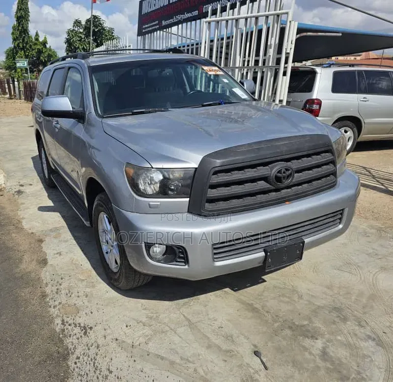 Toyota Sequoia 2008 Silver