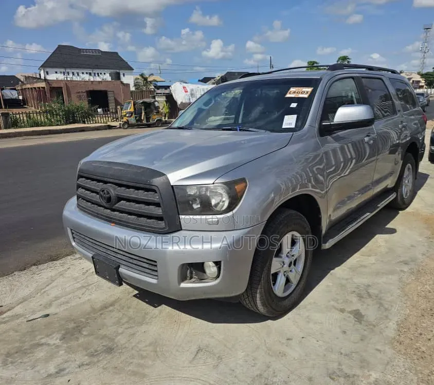 Toyota Sequoia 2008 Silver