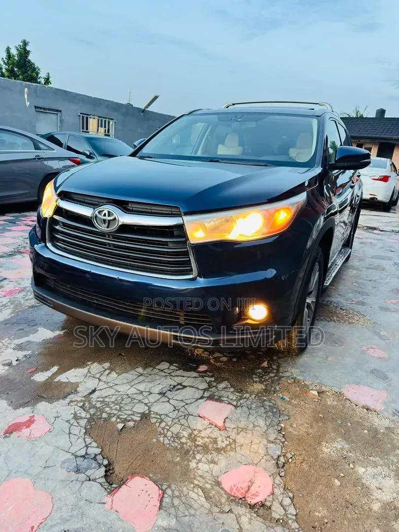 Toyota Highlander XLE 4dr SUV (3.5L 6cyl 6A) 2015 Blue