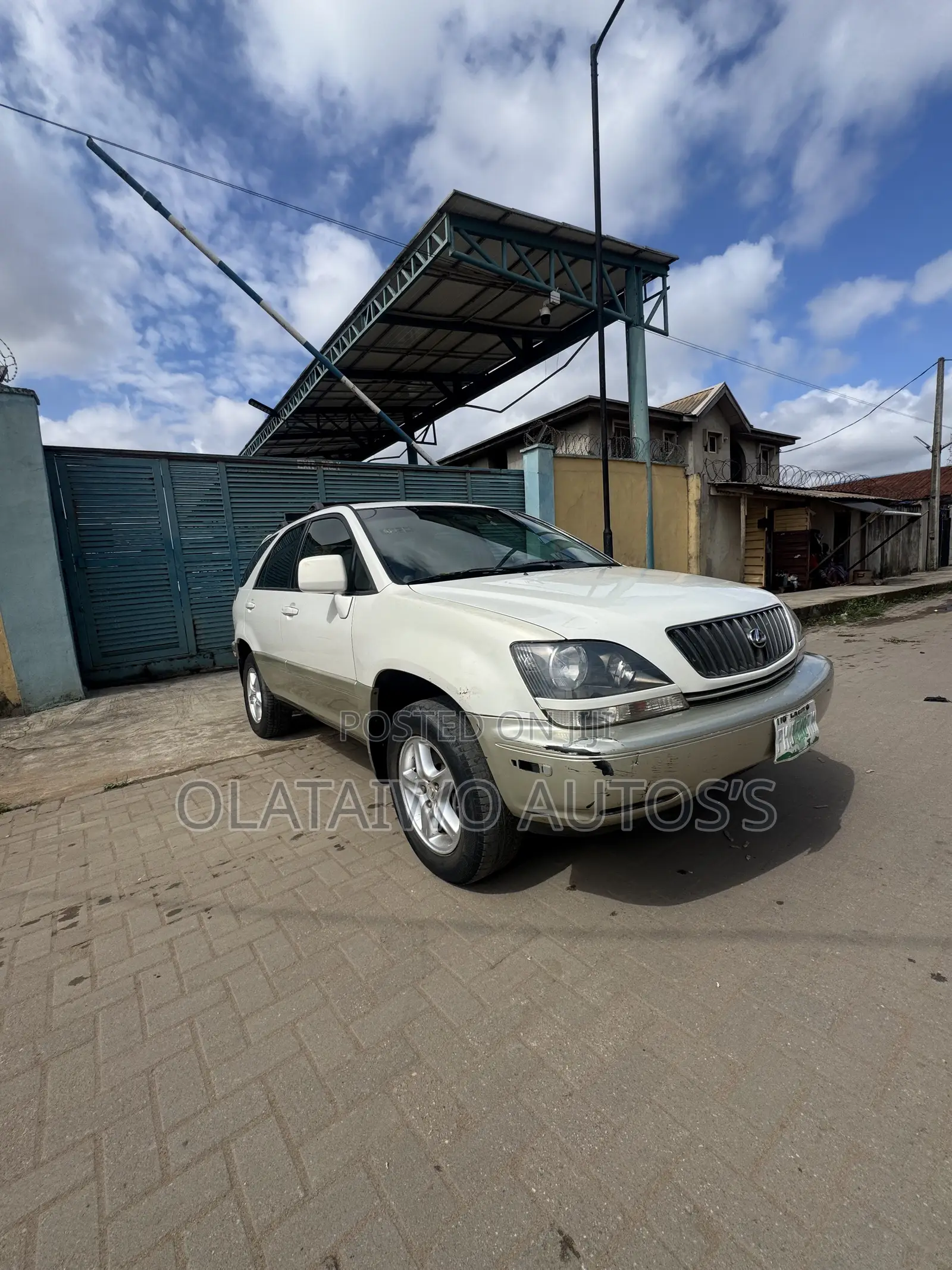 Lexus RX 300 4WD 2001 White