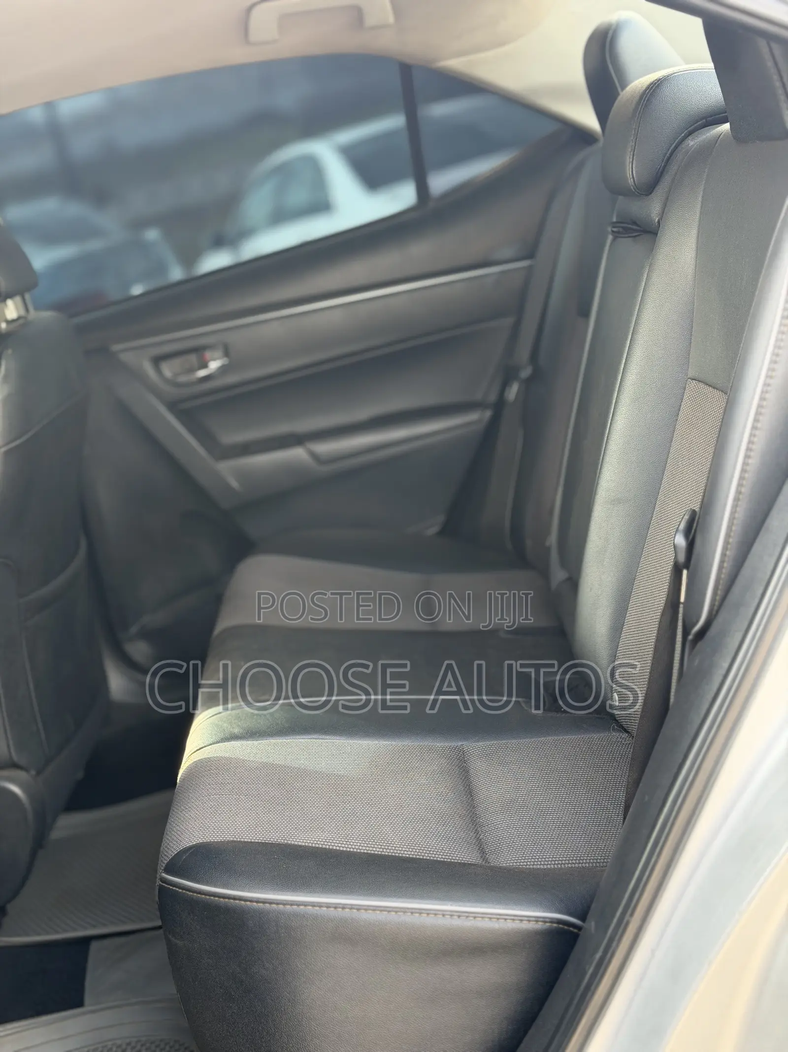 Toyota Corolla S 4dr Sedan (1.8L 4cyl CVT) 2015 Silver