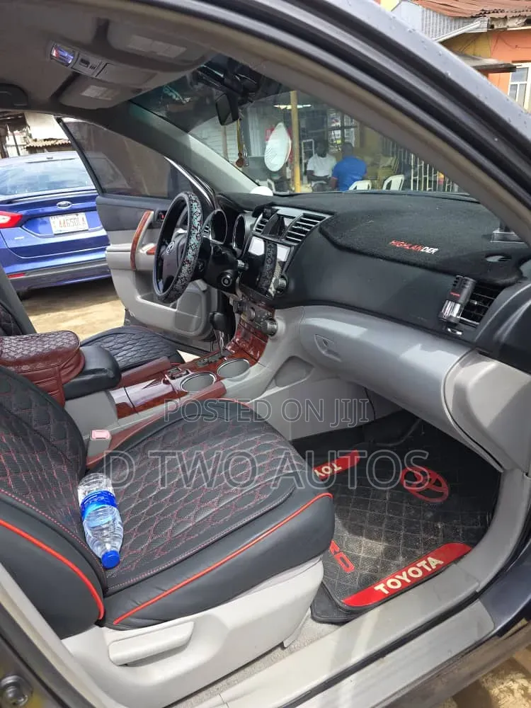 Toyota Highlander Limited 2009 Gray