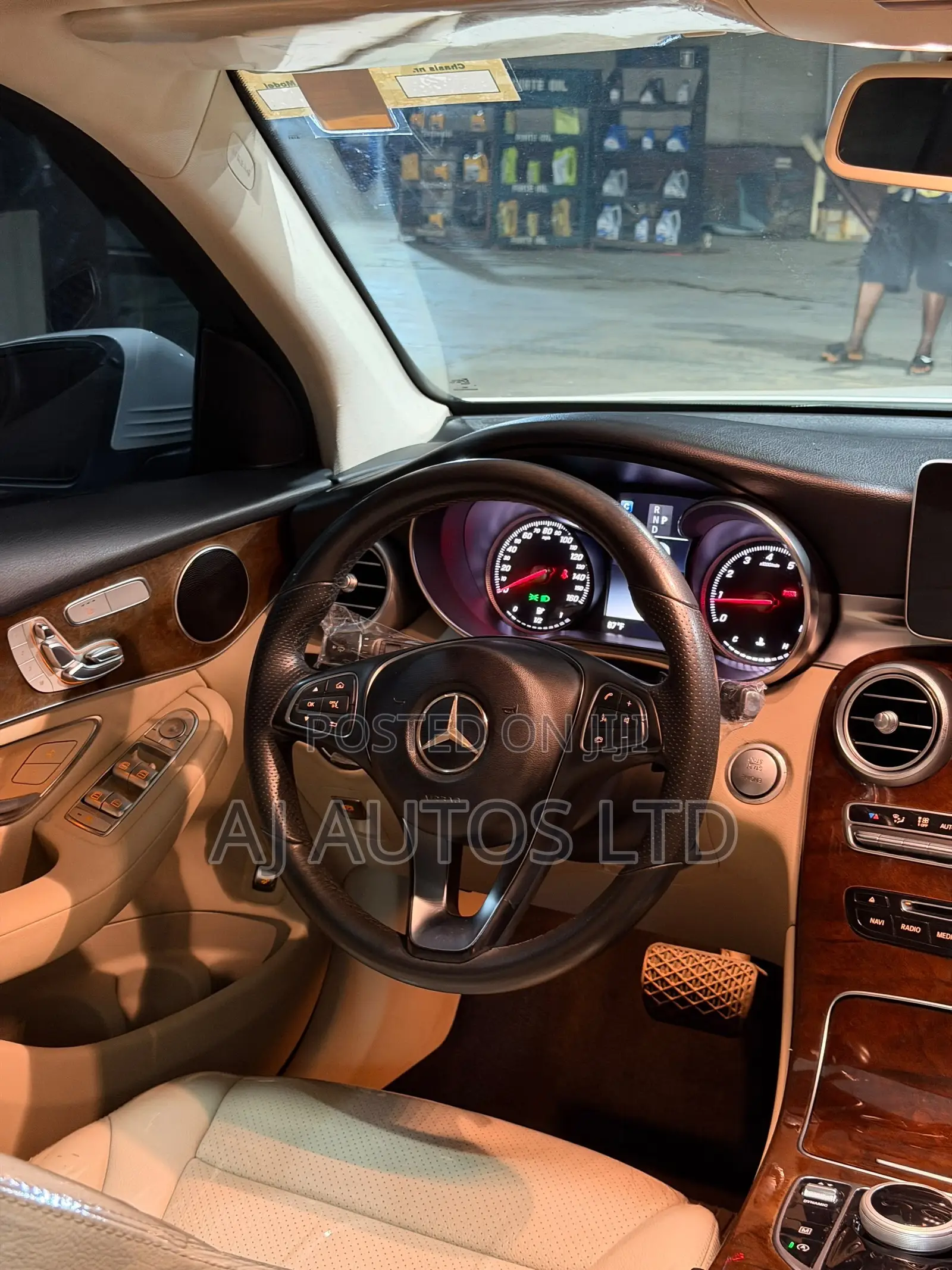 Mercedes-Benz GLC-Class 2018 White