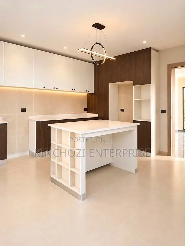 5bdrm Villa in Colorado Road for sale