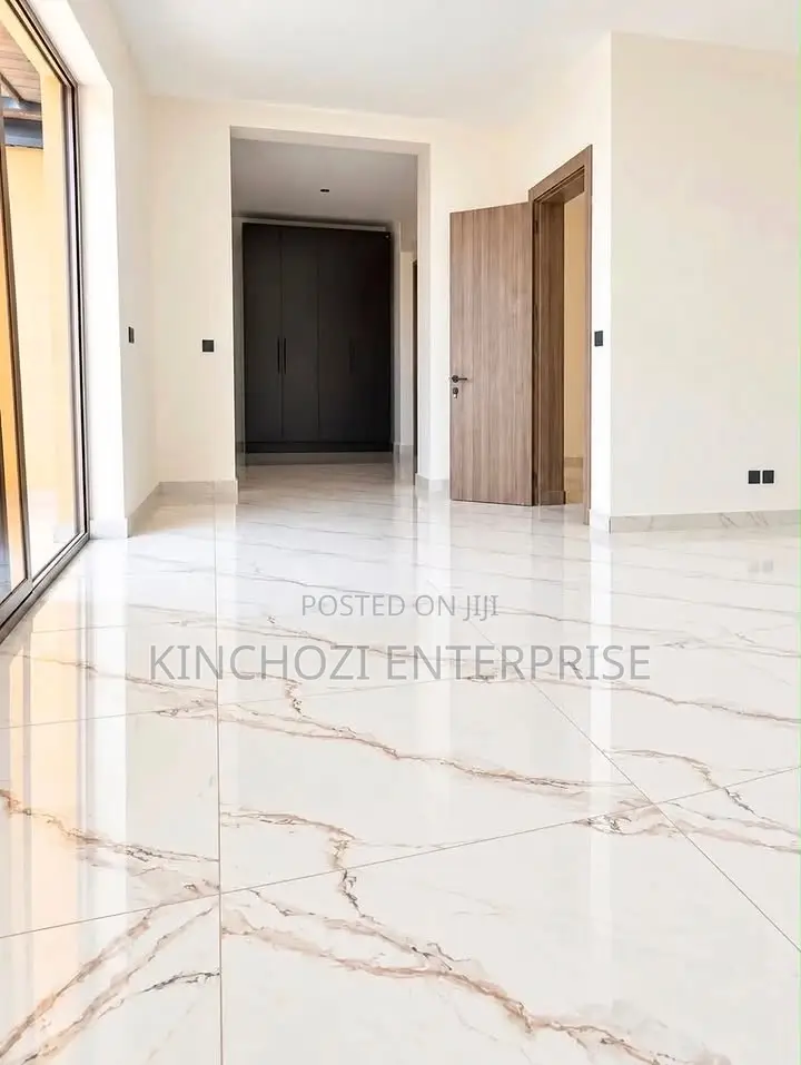 5bdrm Villa in Colorado Road for sale