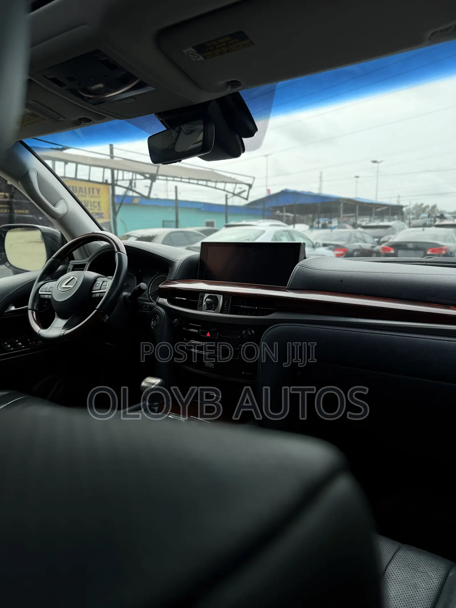 Lexus LX 570 (5 seats) AWD 2019 Black