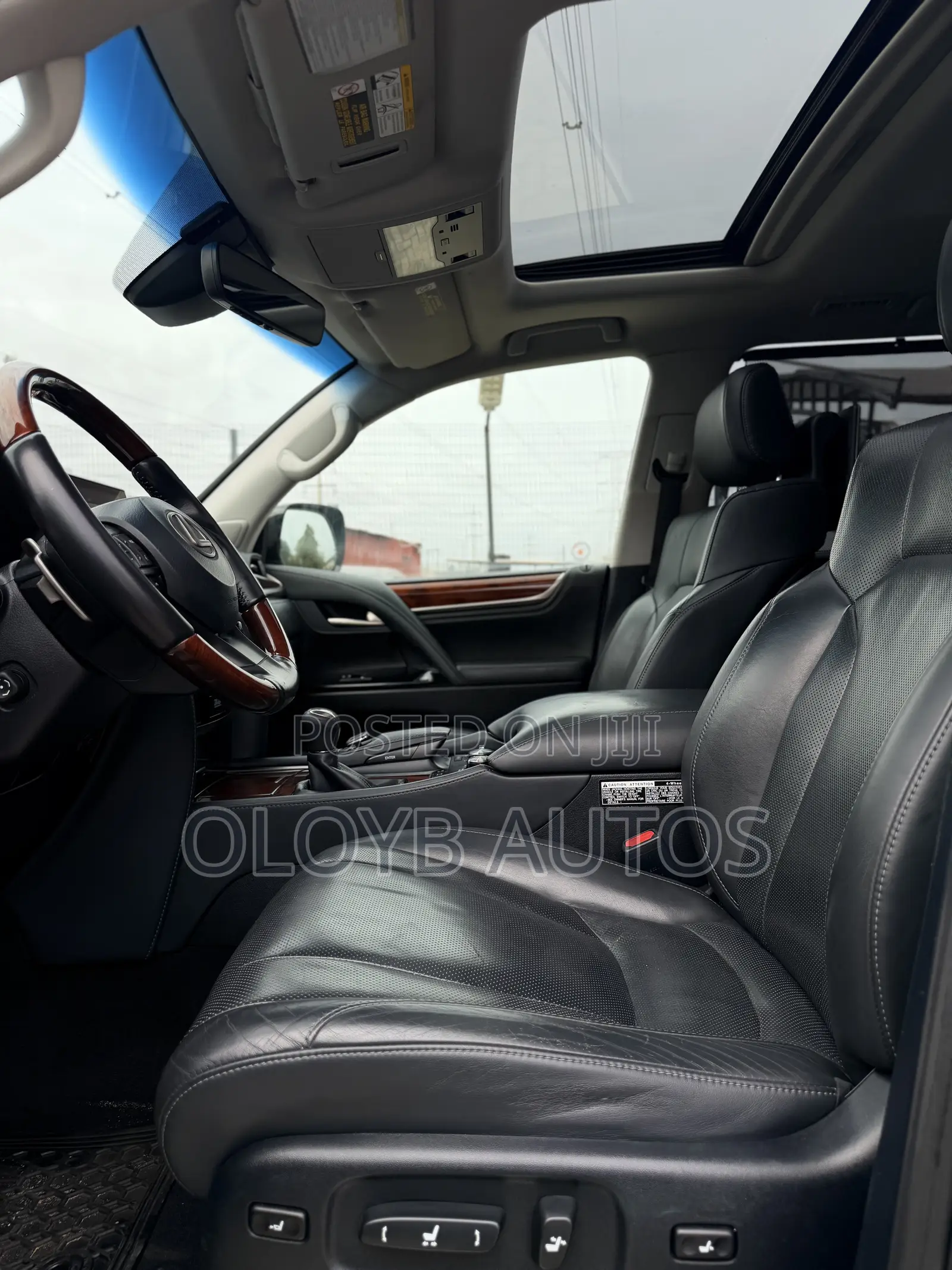 Lexus LX 570 (5 seats) AWD 2019 Black