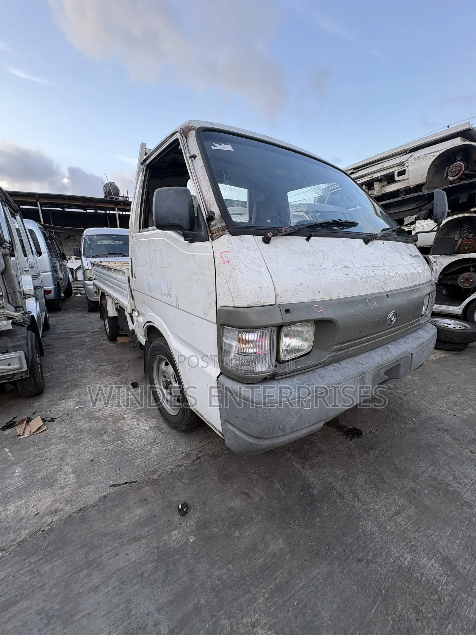 Mazda Bongo 2005 White