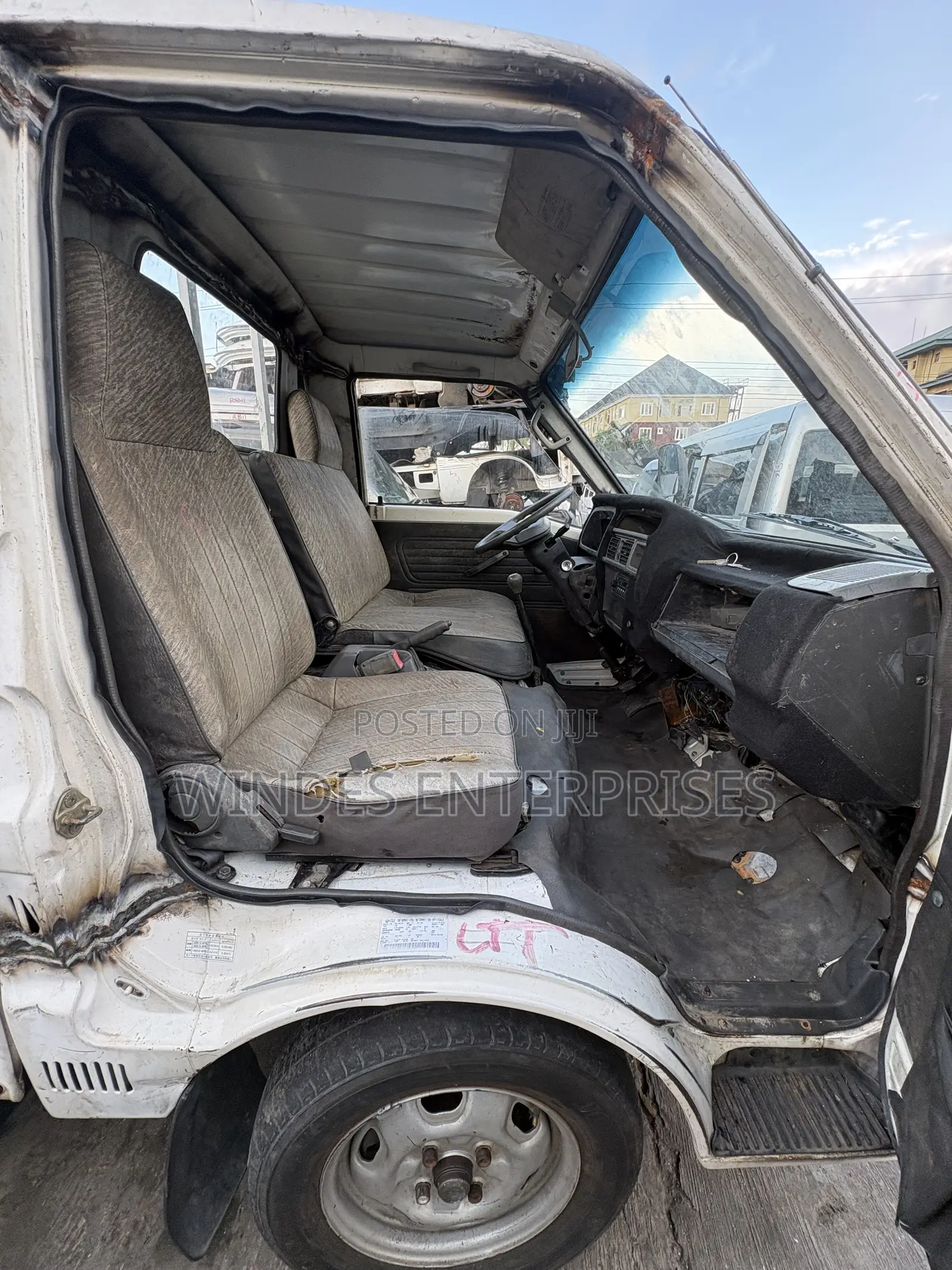 Mazda Bongo 2005 White