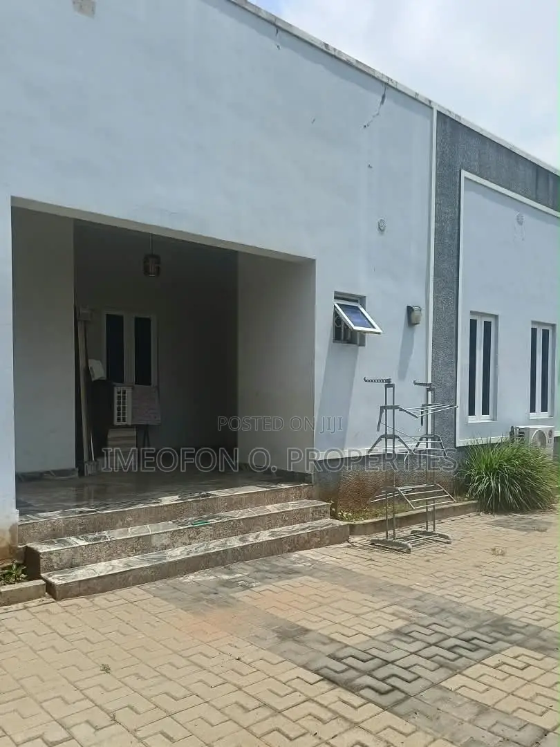 3bdrm Bungalow in In An Estate, Kubwa for sale