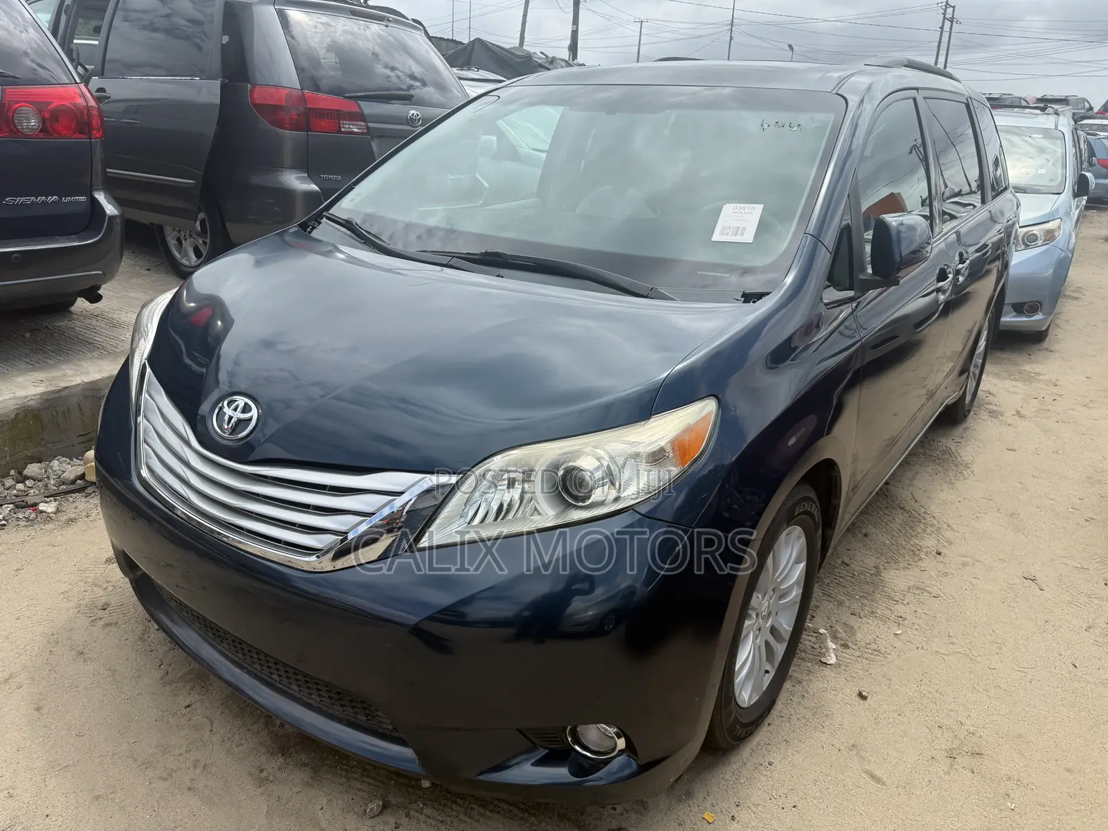 Toyota Sienna 2012 Blue