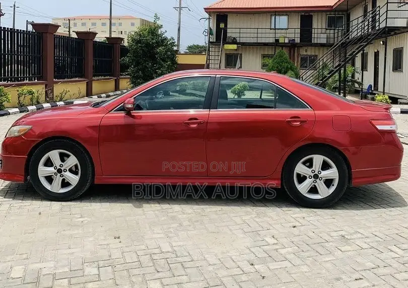 Toyota Camry SE 4dr Sedan (2.5L 4cyl 6AM) 2010 Burgundy